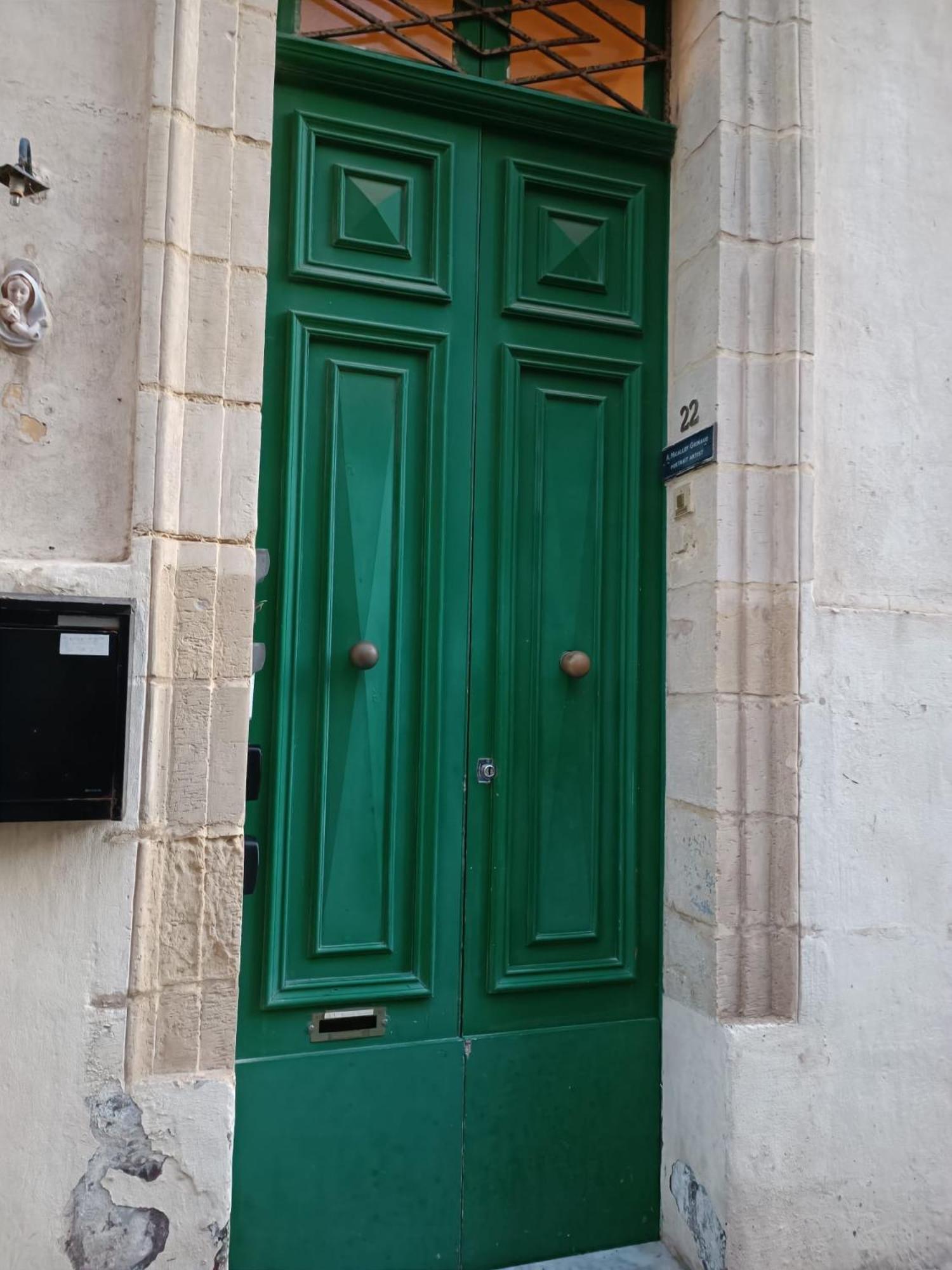 Charming 3 Storey Apartment In Valletta Centre, Ngri1-1 Экстерьер фото